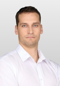Dr. Farkas Csongor portréja