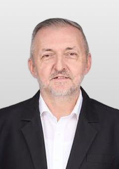 Gyuk Zsolt portréja
