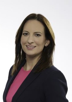 Dr. Hegedűs Barbara portréja